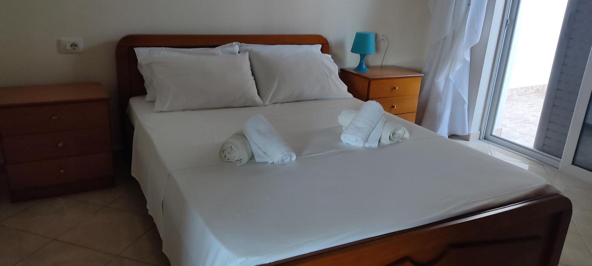 Lucas Apartments Himare Ruang foto